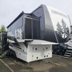 2026 Crossroads Redwood 371RL