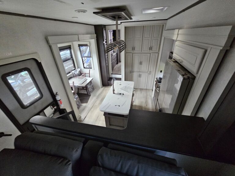 Keystone alpine Fifth Wheel