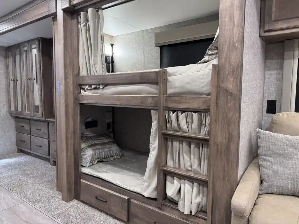 Tiffin Open Road Allegro