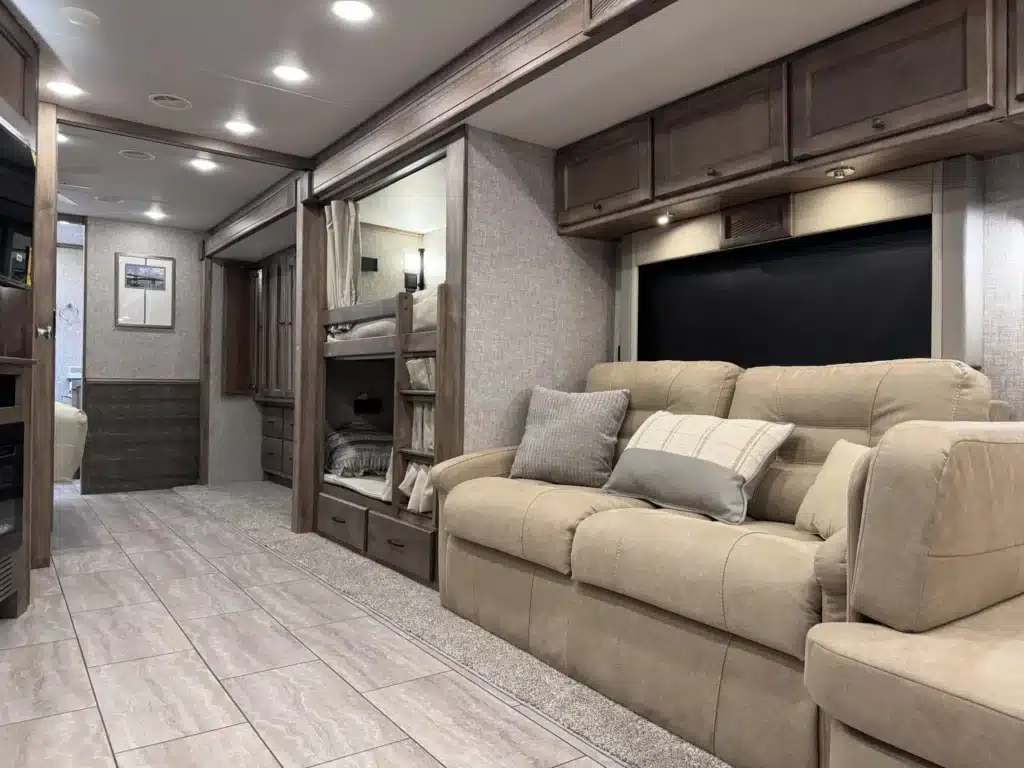 Tiffin Open Road Allegro