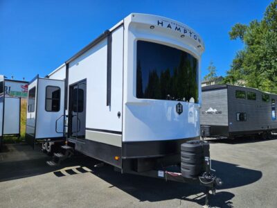 2026 CrossRoads Hampton   RV, fully loaded with premium options, available at Poulsbo RV.