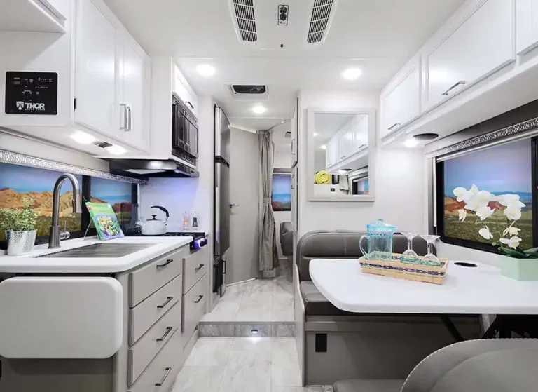 Thor Quantum LC 19 Motorhome